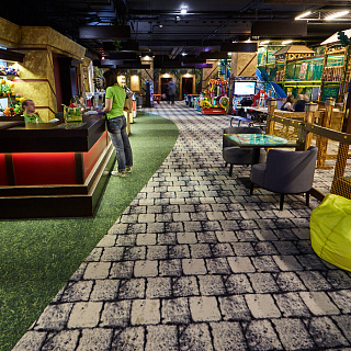 Центральном детский мир на Лубянке. Игровой зал и кинотеатр